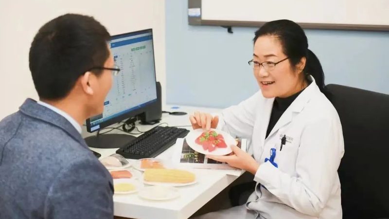 选择体检代理加盟品牌时，首先要考虑其品牌实力。可以从以下几个方面进行考察：